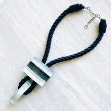 Load image into Gallery viewer, Jetsetter Necklace